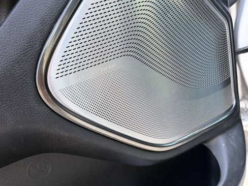 Used 2019 RAM 1500 Limited image 11