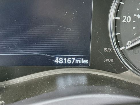 Used 2024 Nissan Kicks SR FWD image 18