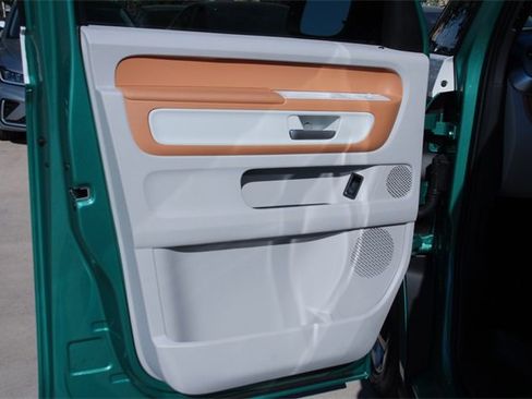 New 2025 Volkswagen ID. Buzz Pro S Plus image 11