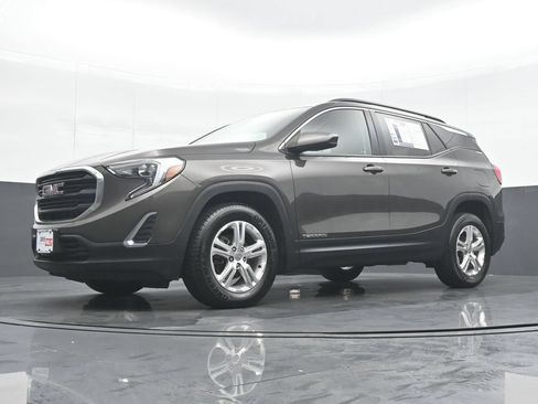 Used 2020 GMC Terrain SLE w/ Driver Convenience Package AWD/4WD image 26