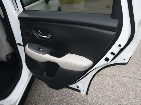 Used 2025 Honda HR-V EX-L image 20