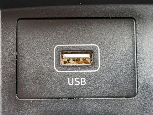 Used 2023 Hyundai Santa Fe SEL w/ Cargo Package image 22