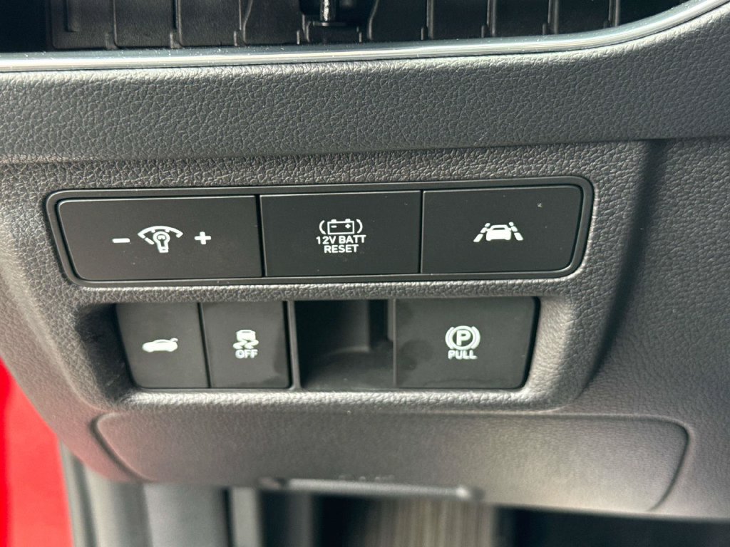 Used 2023 Hyundai Sonata Limited FWD image 25