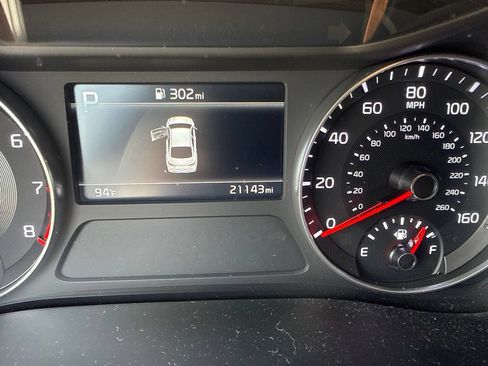 Used 2024 Kia Forte LX FWD image 21