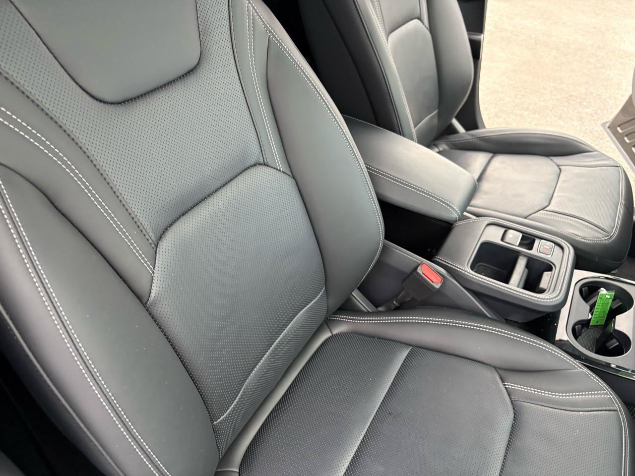 Used 2025 Ford Mustang Mach-E Premium RWD image 42