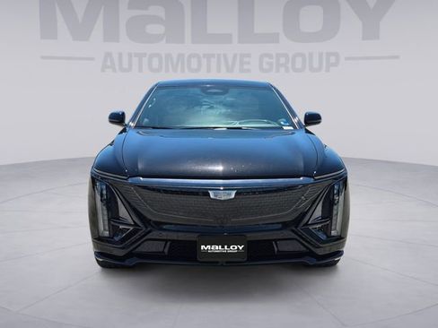 Used 2026 Cadillac Lyriq V AWD/4WD image 8