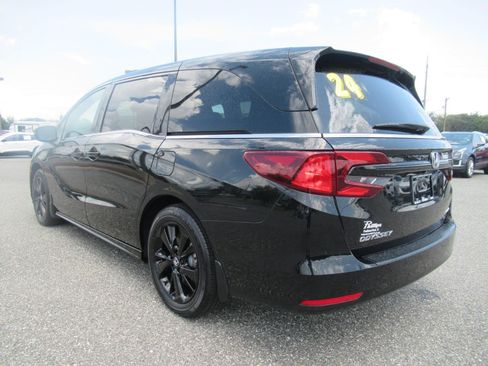 Used 2024 Honda Odyssey Sport image 5