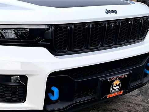 Used 2023 Jeep Grand Cherokee Trailhawk image 33