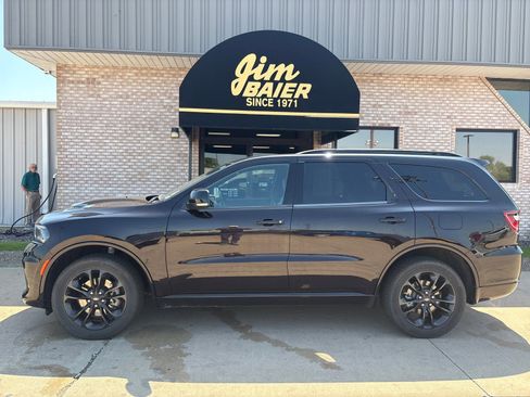 Used 2023 Dodge Durango GT AWD/4WD image 2
