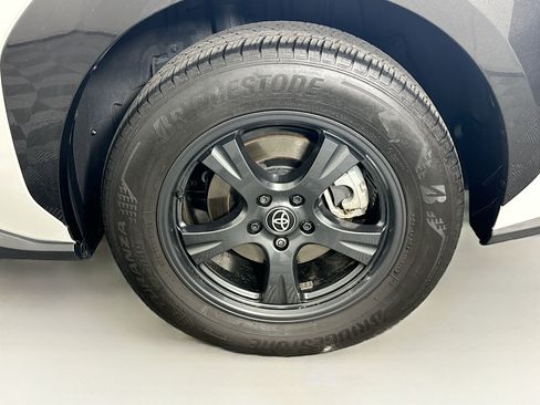 Used 2024 Toyota bZ4X XLE image 11
