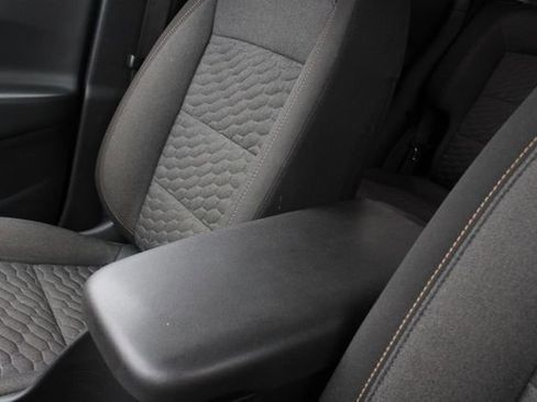 Used 2020 Chevrolet Equinox LT FWD image 19