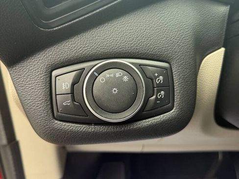 Used 2018 Ford Escape SE w/ SE Sync 3 Package FWD image 17