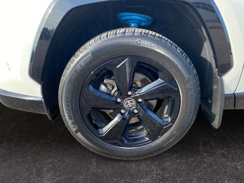 Used 2021 Toyota RAV4 XSE image 9