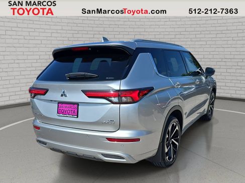 Used 2023 Mitsubishi Outlander SEL AWD/4WD image 6