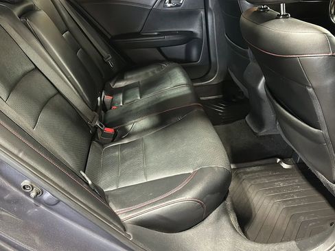 Used 2017 Honda Accord Sport Special Edition image 14