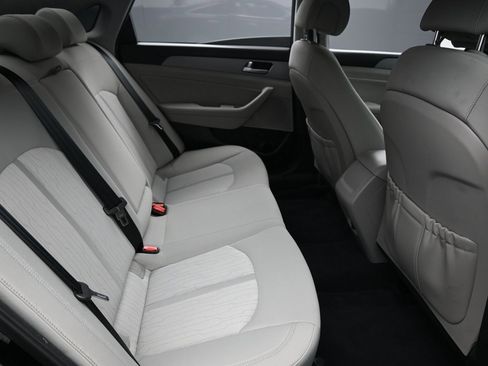 Used 2016 Hyundai Sonata SE image 29