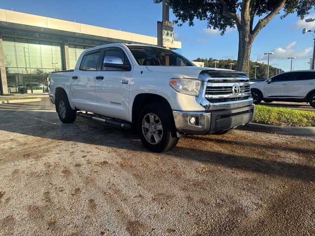 Used 2016 Toyota Tundra SR5 w/ SR5 Upgrade Package AWD/4WD image 5