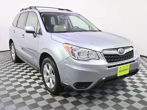 Used 2014 Subaru Forester 2.5i Premium AWD/4WD image 9