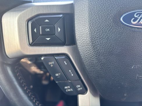 Used 2020 Ford F250 Platinum w/ FX4 Off-Road Package image 26