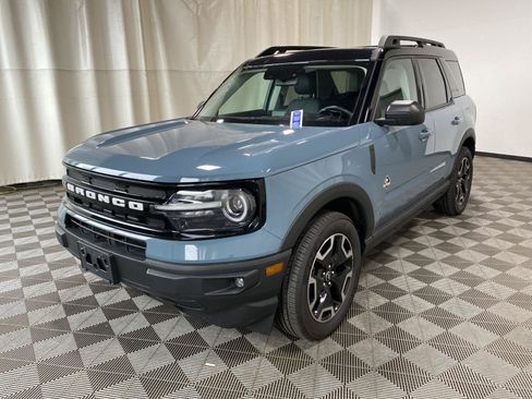 Used 2022 Ford Bronco Sport Outer Banks w/ Tech Package AWD/4WD image 3