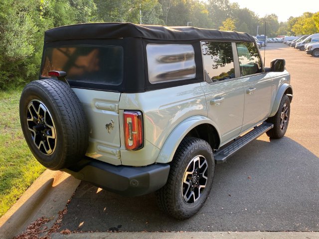 Used 2022 Ford Bronco Outer Banks AWD/4WD image 32