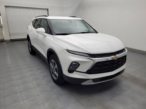 Used 2024 Chevrolet Blazer LT w/ Convenience Package FWD image 13