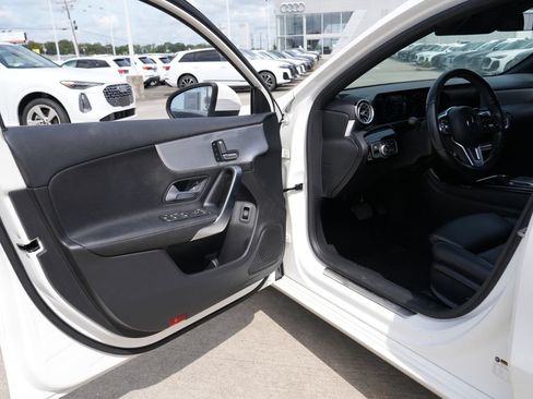 Used 2021 Mercedes-Benz A 220 image 25