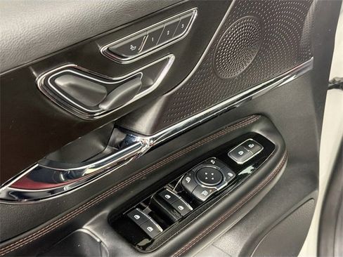 Used 2023 Lincoln Corsair Reserve w/ Equipment Group 201A image 17