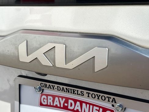 Used 2022 Kia Seltos S image 30