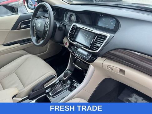 Used 2016 Honda Accord EX-L image 10