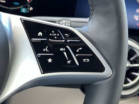 New 2026 Mercedes-Benz GLB 250 4MATIC image 29