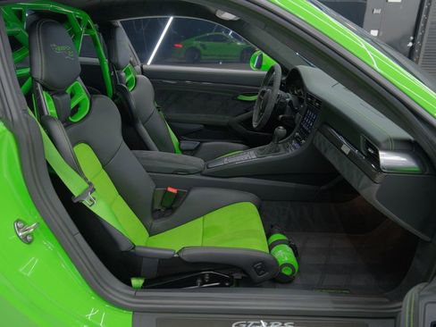 Used 2019 Porsche 911 GT3 RS image 33
