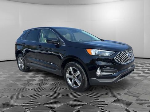 Used 2024 Ford Edge SEL w/ Convenience Package AWD/4WD image 2