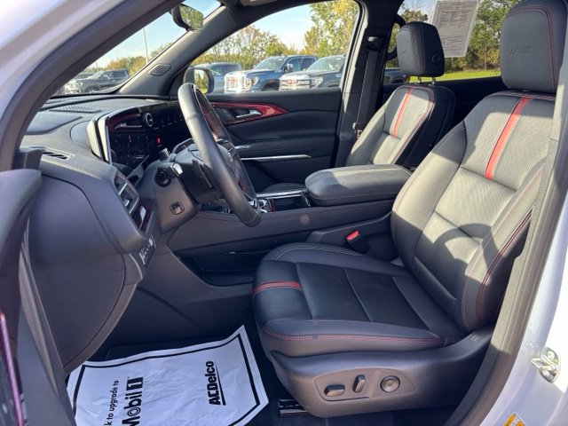 Certified 2026 Chevrolet Traverse RS AWD/4WD image 19