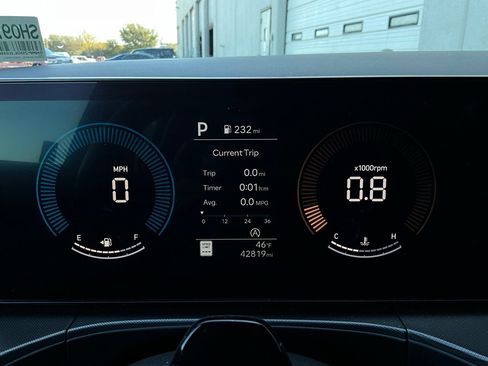 Used 2025 Hyundai Santa Fe SEL image 40