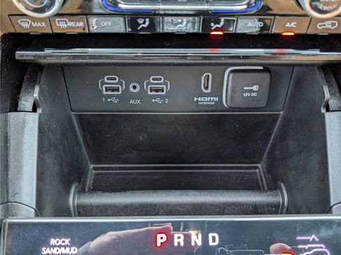 Used 2024 Jeep Grand Cherokee Summit image 28