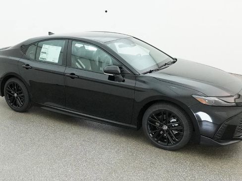 New 2026 Toyota Camry SE FWD image 15