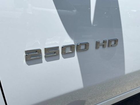 Used 2025 Chevrolet Silverado 2500 W/T AWD/4WD image 13