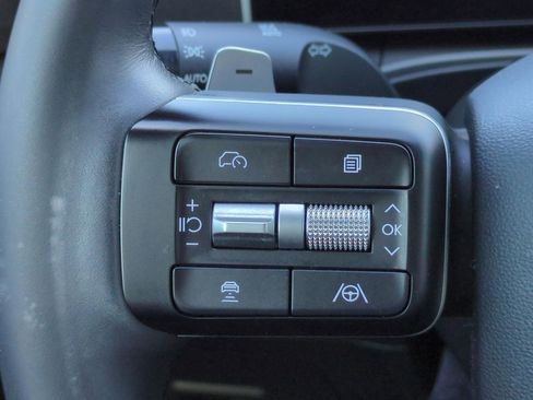 Used 2025 Hyundai Santa Fe SEL image 30