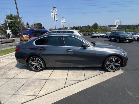 Used 2021 BMW 330i xDrive Sedan w/ Driving Assistance Package AWD/4WD image 6