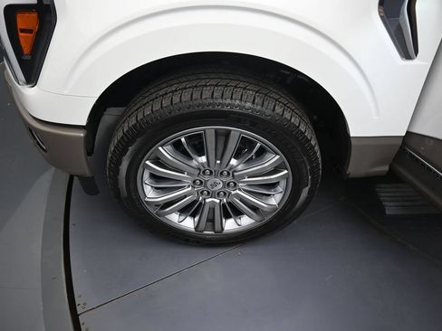 Used 2025 Ford F150 King Ranch AWD/4WD image 37