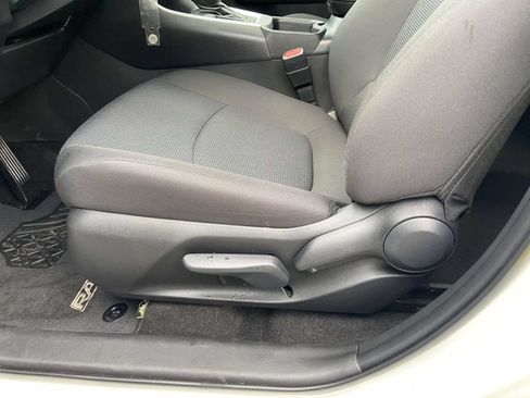 Used 2025 Toyota RAV4 LE FWD image 15