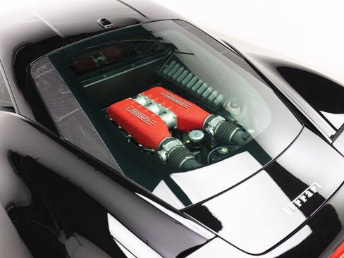 Certified 2015 Ferrari 458 Italia Coupe RWD image 29