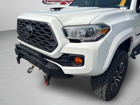 Used 2020 Toyota Tacoma TRD Sport AWD/4WD image 34
