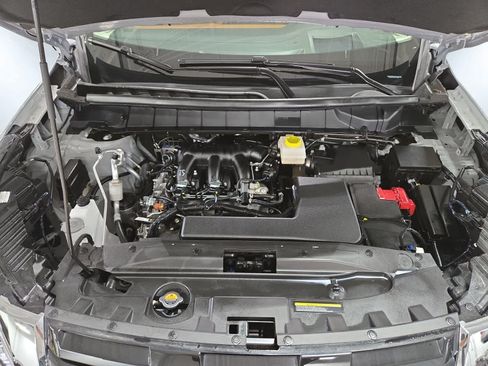 Used 2025 Nissan Pathfinder Platinum w/ Cargo Package AWD/4WD image 7