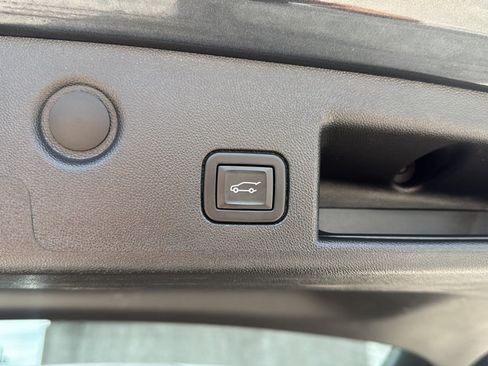 Used 2022 Chevrolet Equinox LT AWD/4WD image 26