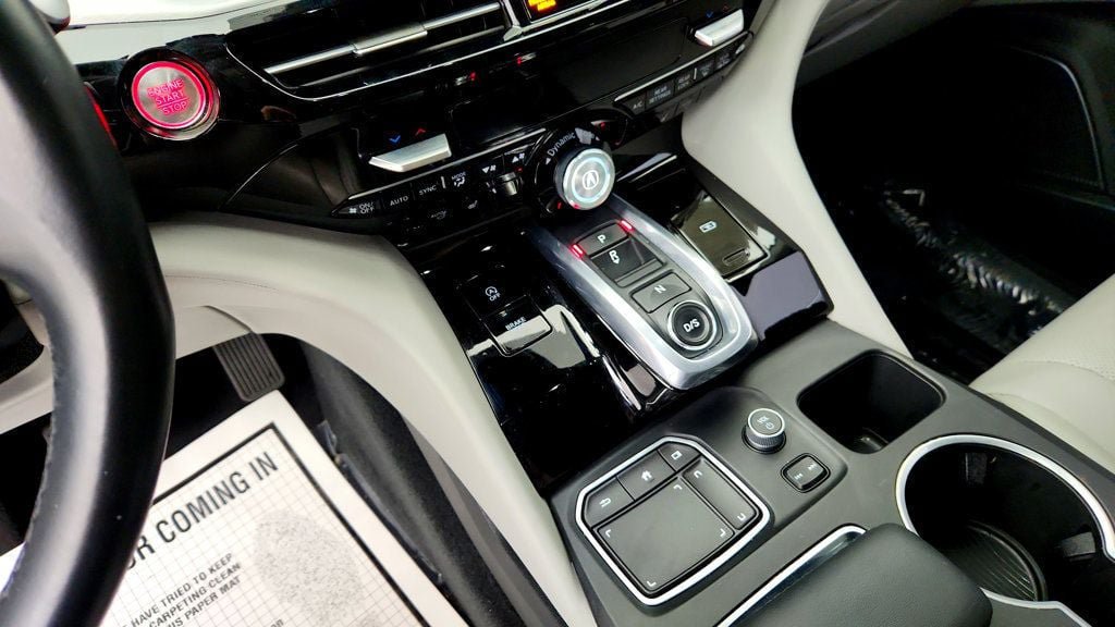 Used 2023 Acura MDX w/ Technology Package FWD image 17