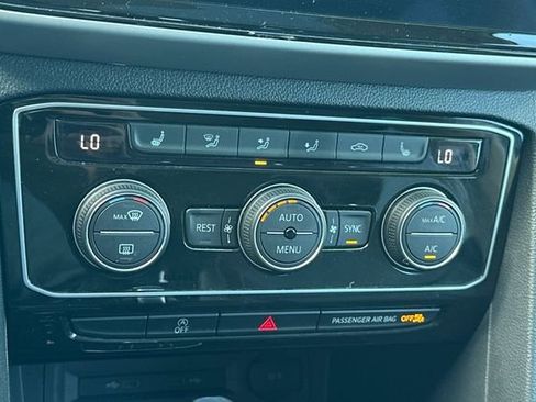 Used 2022 Volkswagen Atlas SEL image 25