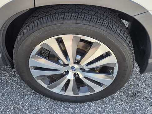 Used 2022 Subaru Ascent Limited AWD/4WD image 38