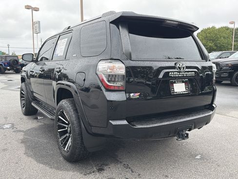 Used 2021 Toyota 4Runner SR5 image 7